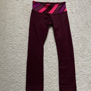 Lululemon Wunder Under crops, rare color, size 2